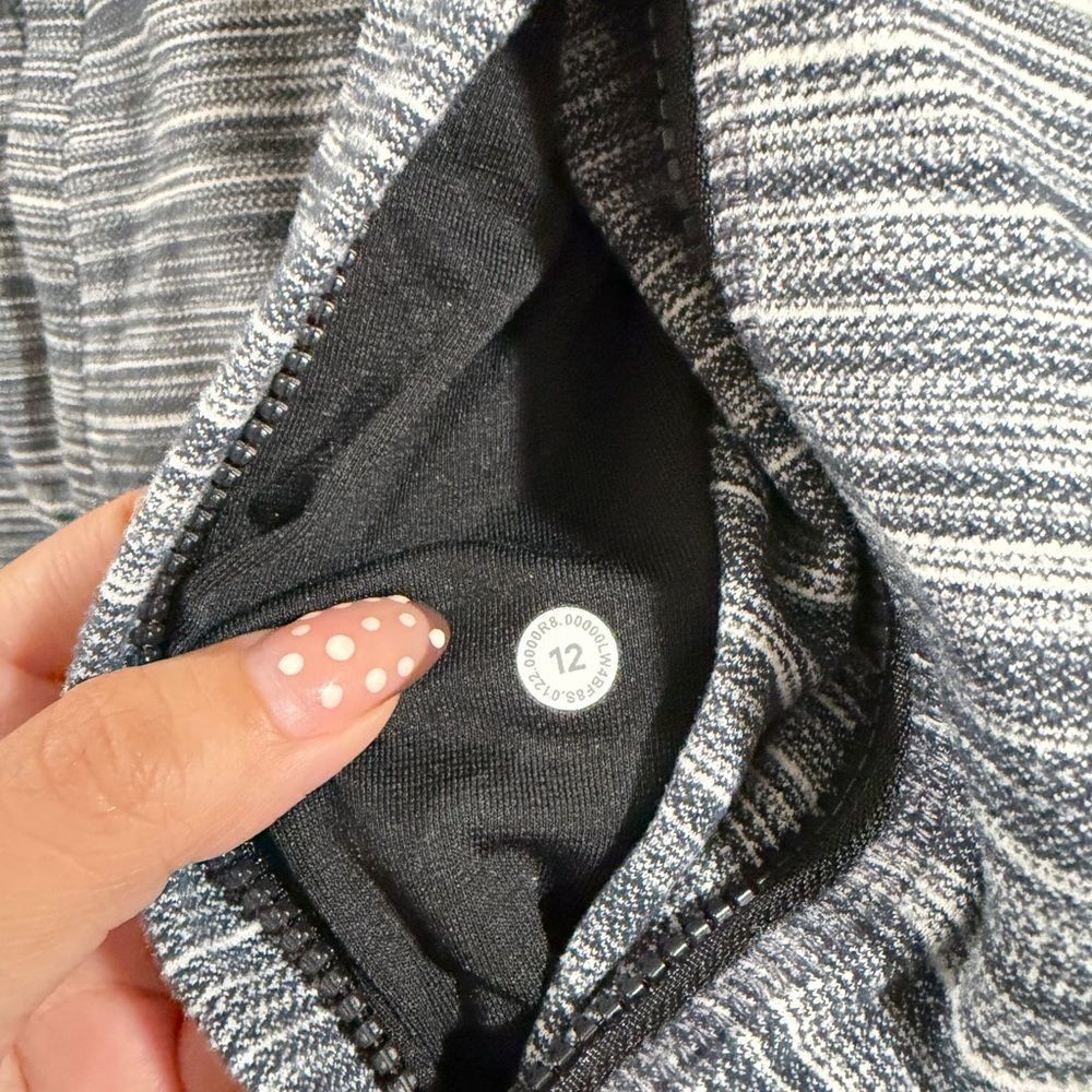 Lululemon Define Jacket - image 2